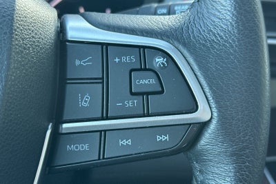 2022 Toyota Sienna XLE 8 Passenger