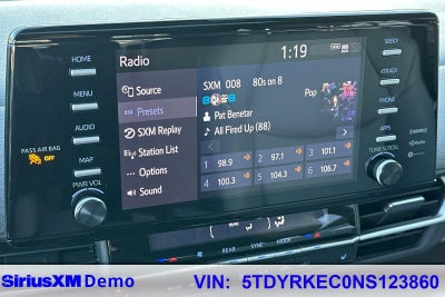 2022 Toyota Sienna XLE 8 Passenger