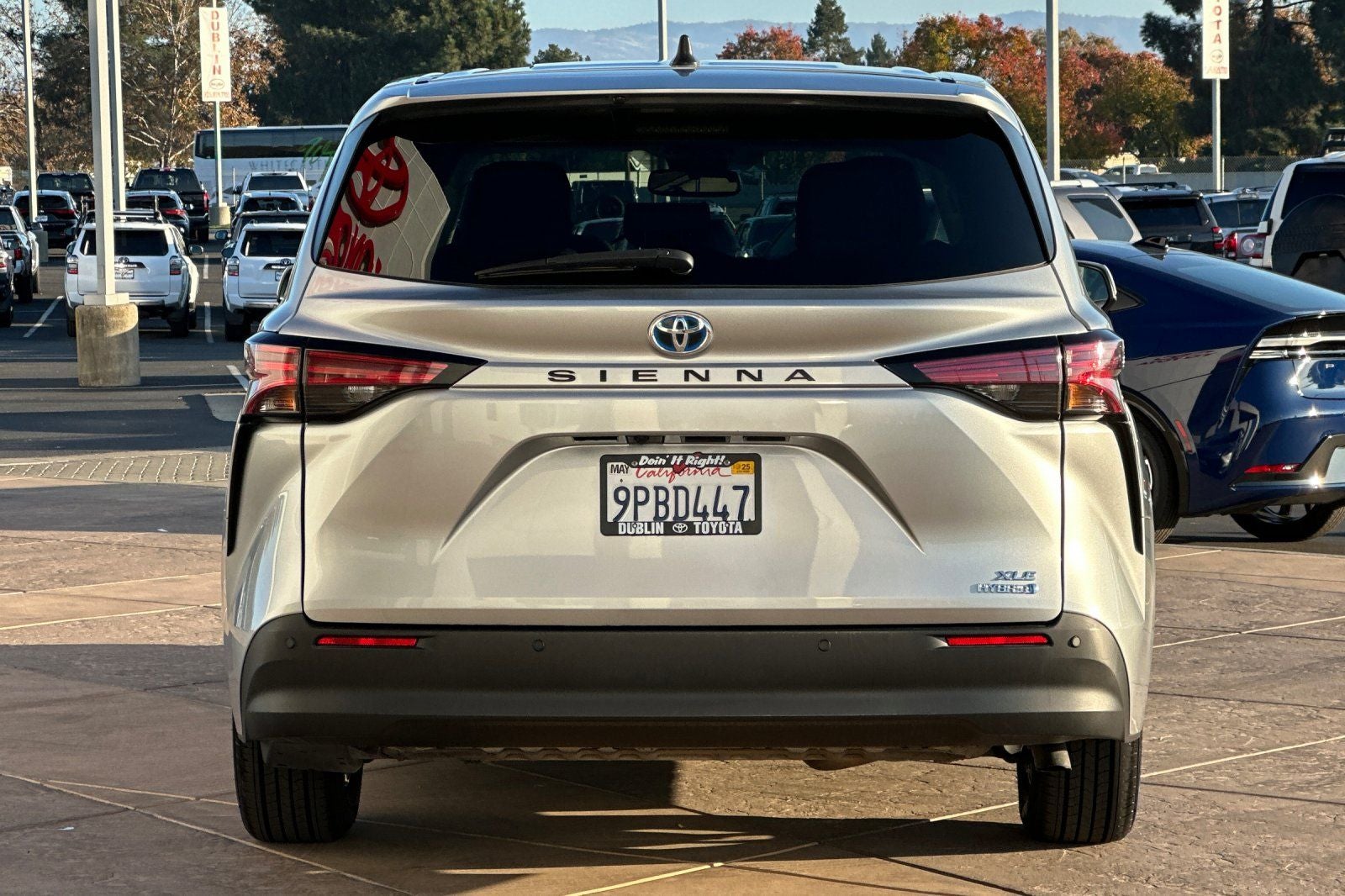 2022 Toyota Sienna XLE 8 Passenger