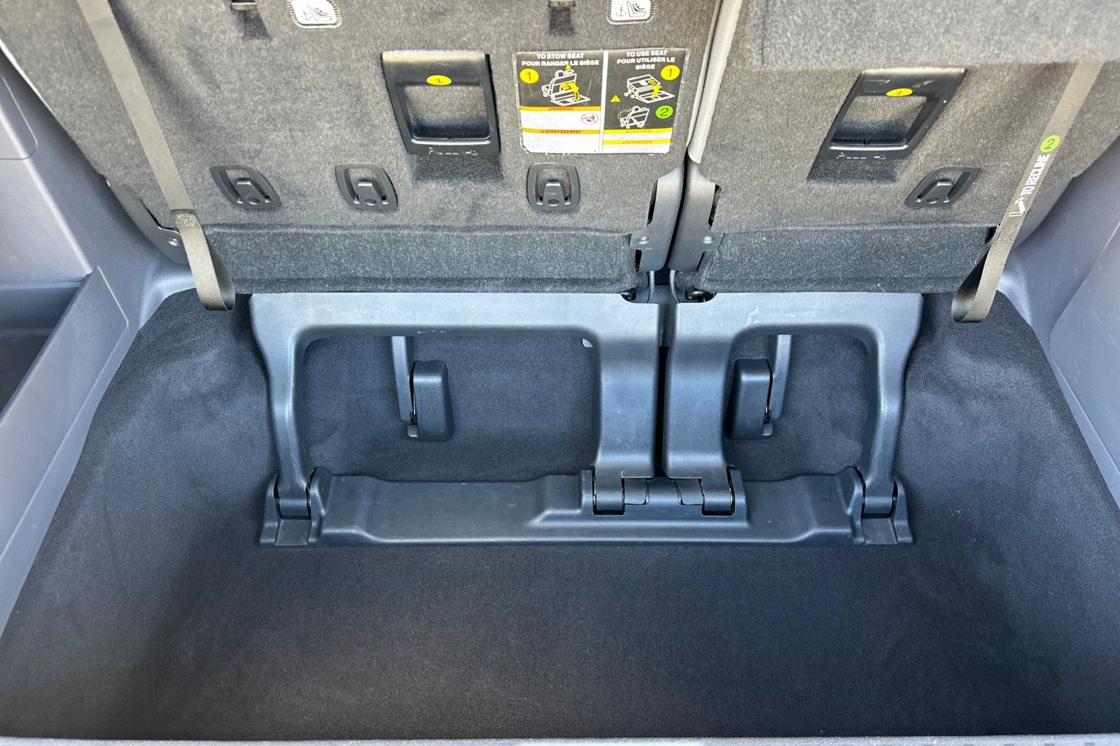 2022 Toyota Sienna XLE 8 Passenger