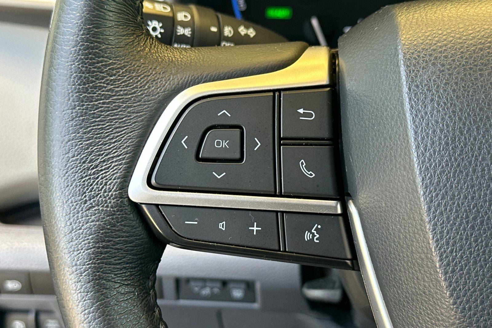 2022 Toyota Sienna XLE 8 Passenger