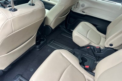 2024 Toyota Sienna XLE 8 Passenger