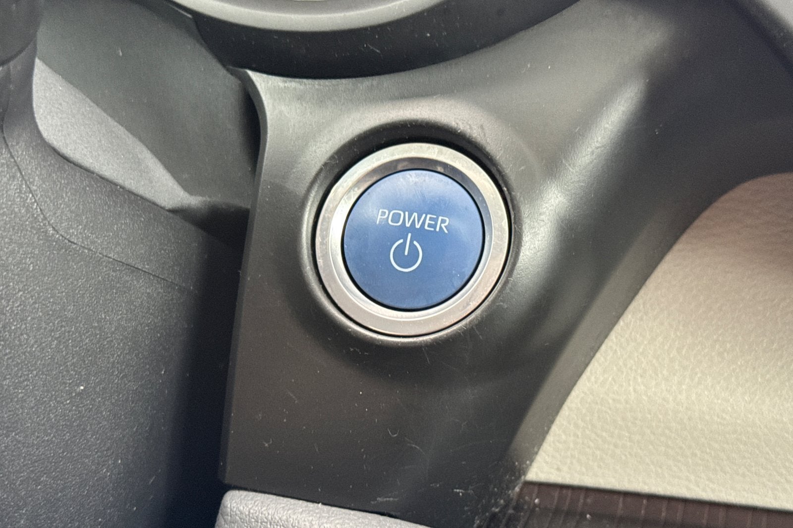2024 Toyota Sienna XLE 8 Passenger