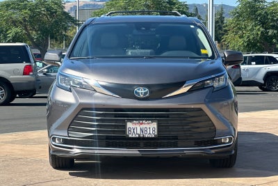 2021 Toyota Sienna XLE 8 Passenger