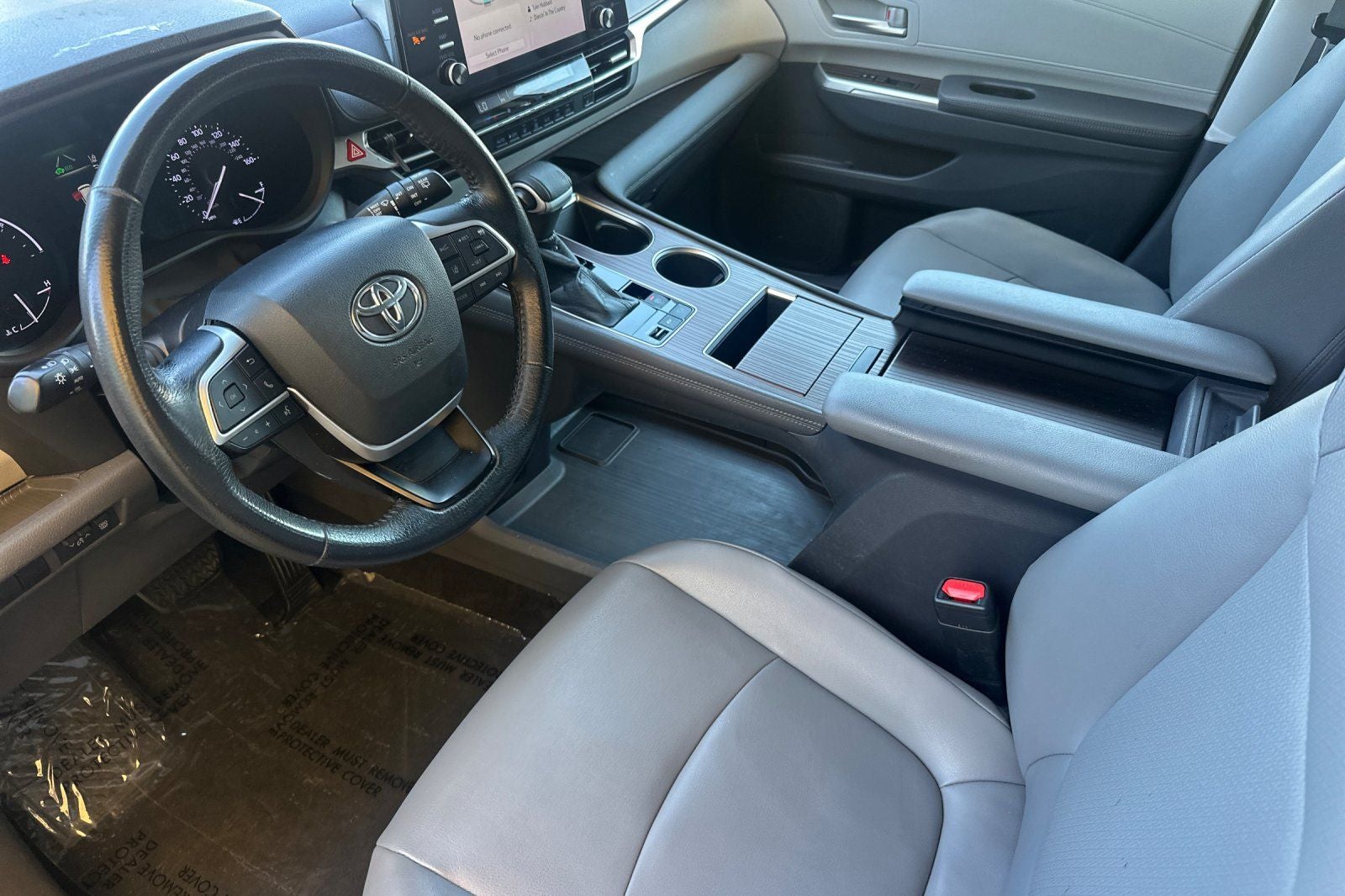2021 Toyota Sienna XLE 8 Passenger