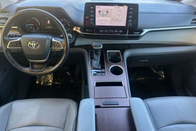 2021 Toyota Sienna XLE 8 Passenger