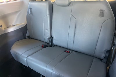 2021 Toyota Sienna XLE 8 Passenger