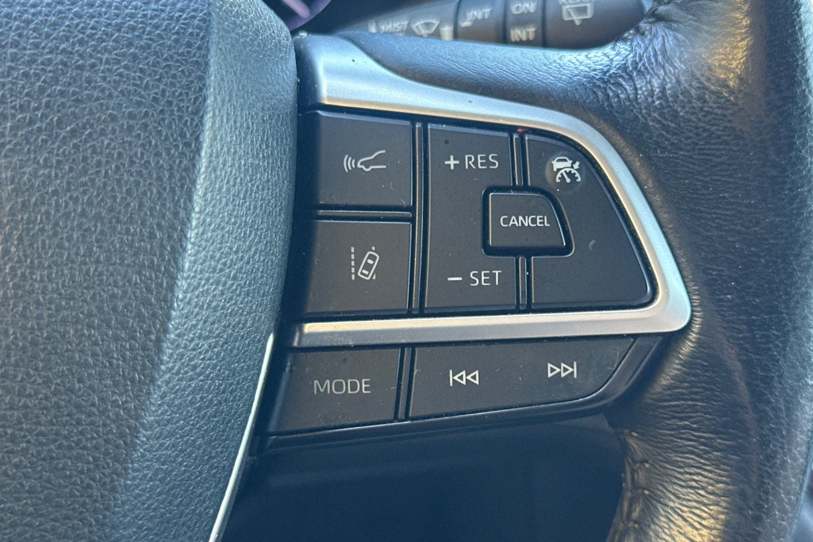 2021 Toyota Sienna XLE 8 Passenger