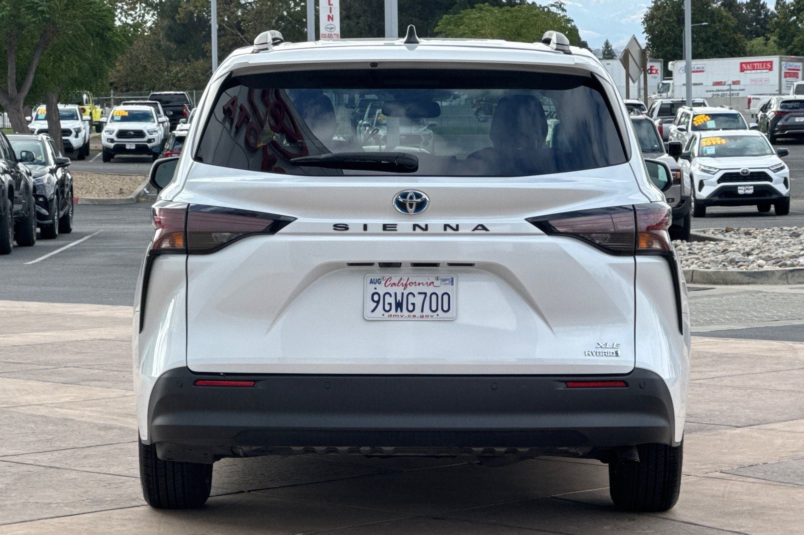 2023 Toyota Sienna XLE 8 Passenger
