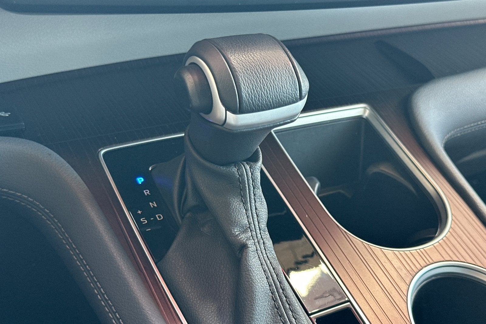 2024 Toyota Sienna XLE 8 Passenger