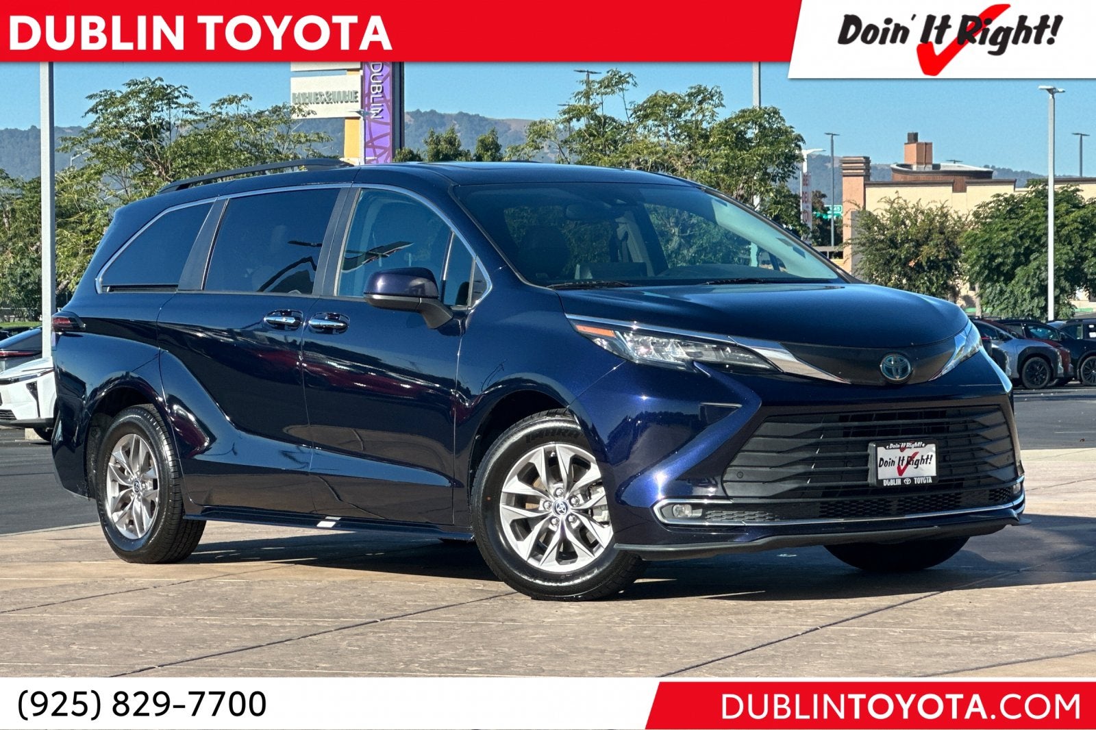 2023 Toyota Sienna XLE 8 Passenger