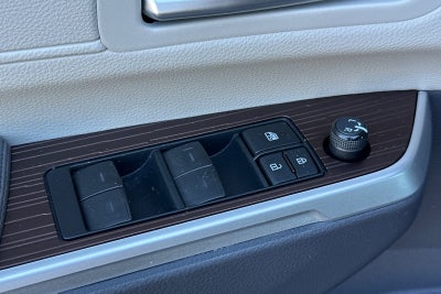 2023 Toyota Sienna XLE 8 Passenger