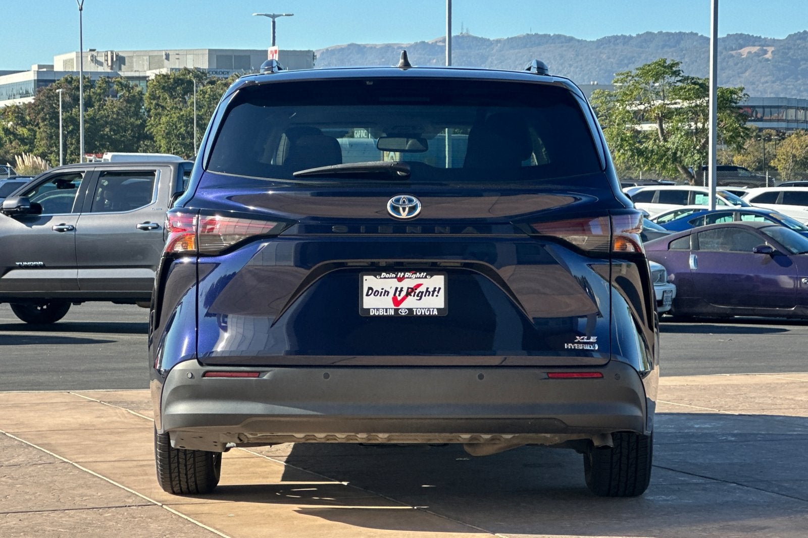 2023 Toyota Sienna XLE 8 Passenger