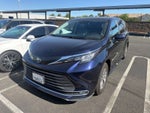 2023 Toyota Sienna XLE 8 Passenger