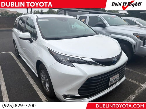 2024 Toyota Sienna XLE 8 Passenger
