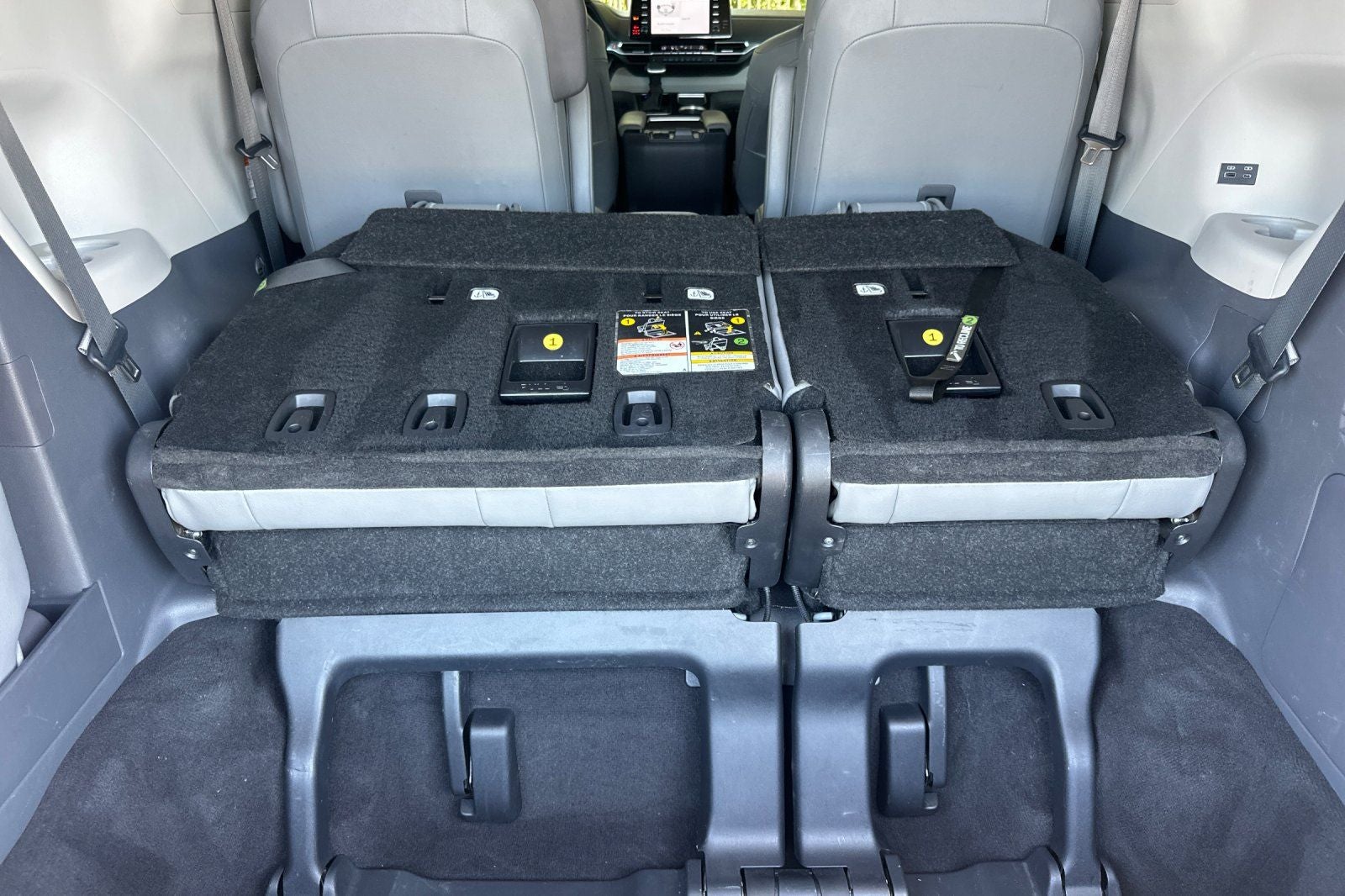 2024 Toyota Sienna XLE 8 Passenger