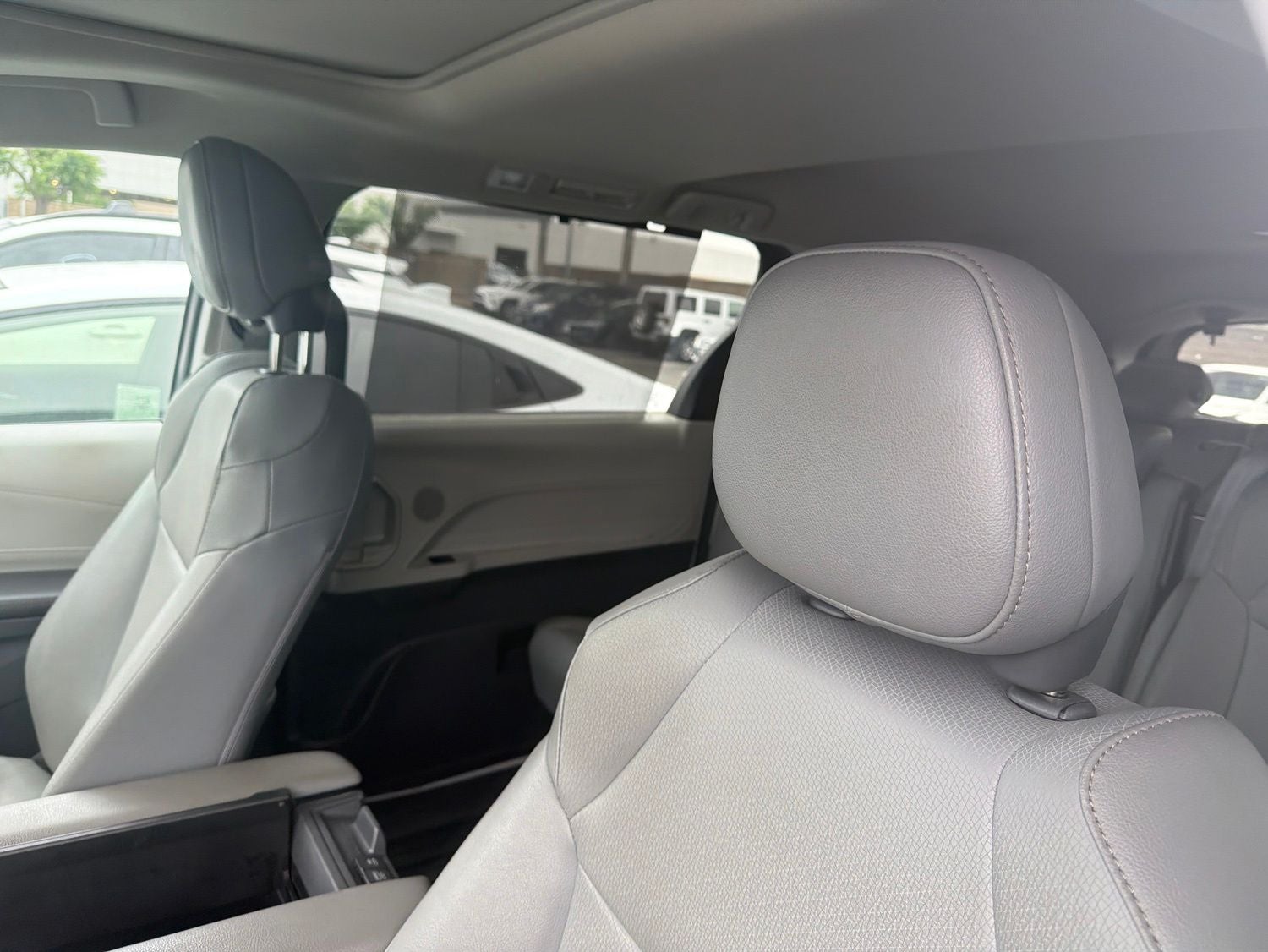 2024 Toyota Sienna XLE 8 Passenger