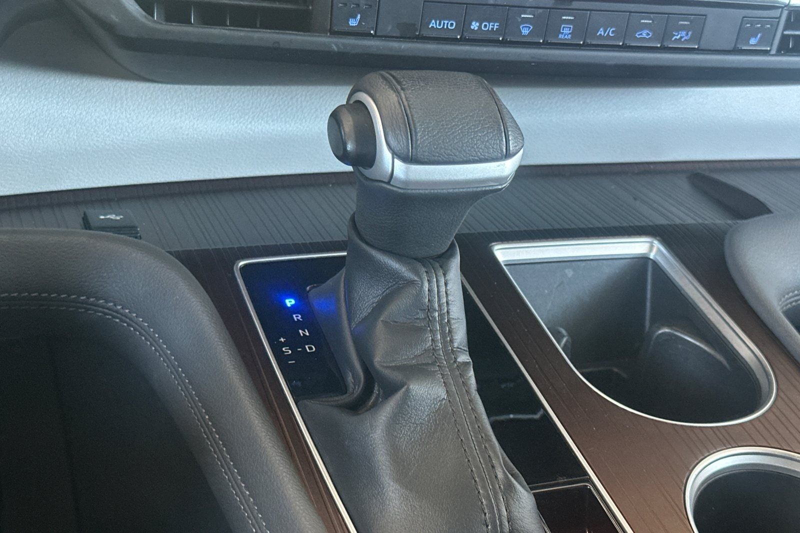 2023 Toyota Sienna XLE 7 Passenger