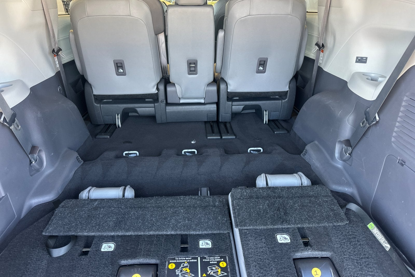 2024 Toyota Sienna XLE 8 Passenger