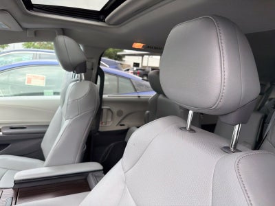 2024 Toyota Sienna XLE 8 Passenger