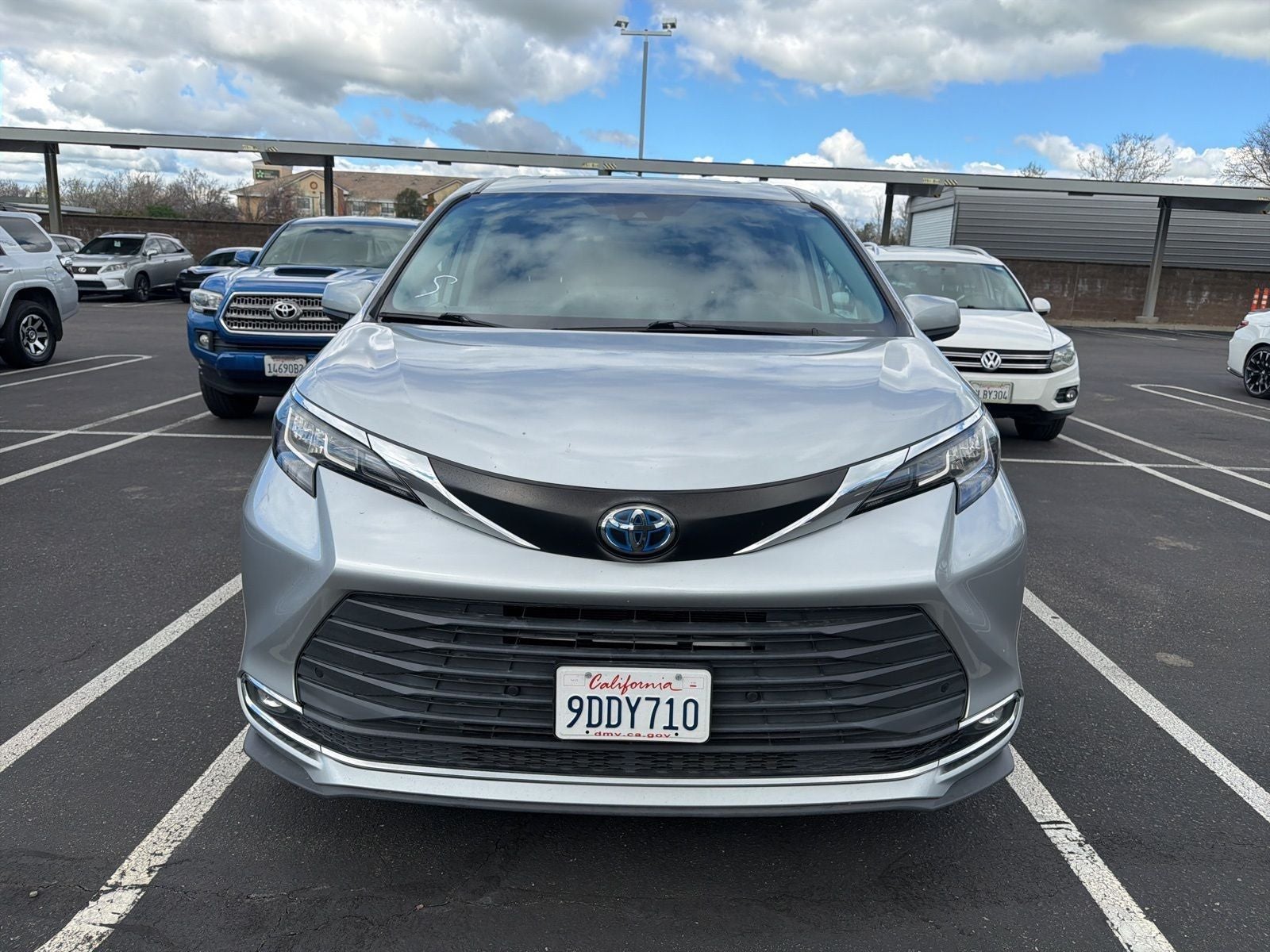 2022 Toyota Sienna XLE 8 Passenger