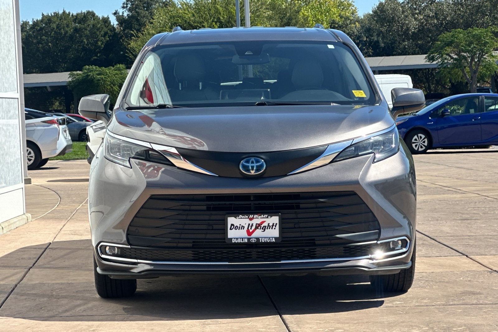 2024 Toyota Sienna XLE 8 Passenger