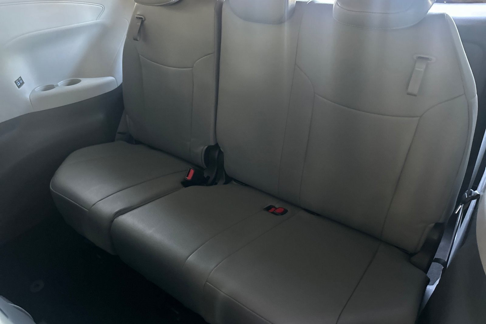 2024 Toyota Sienna XLE 8 Passenger