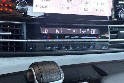 2024 Toyota Sienna XLE 8 Passenger