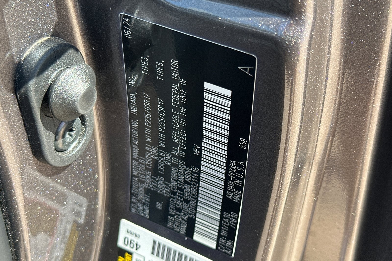 2024 Toyota Sienna XLE 8 Passenger