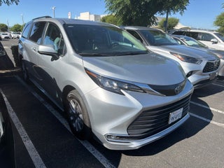 2024 Toyota Sienna XLE 8 Passenger