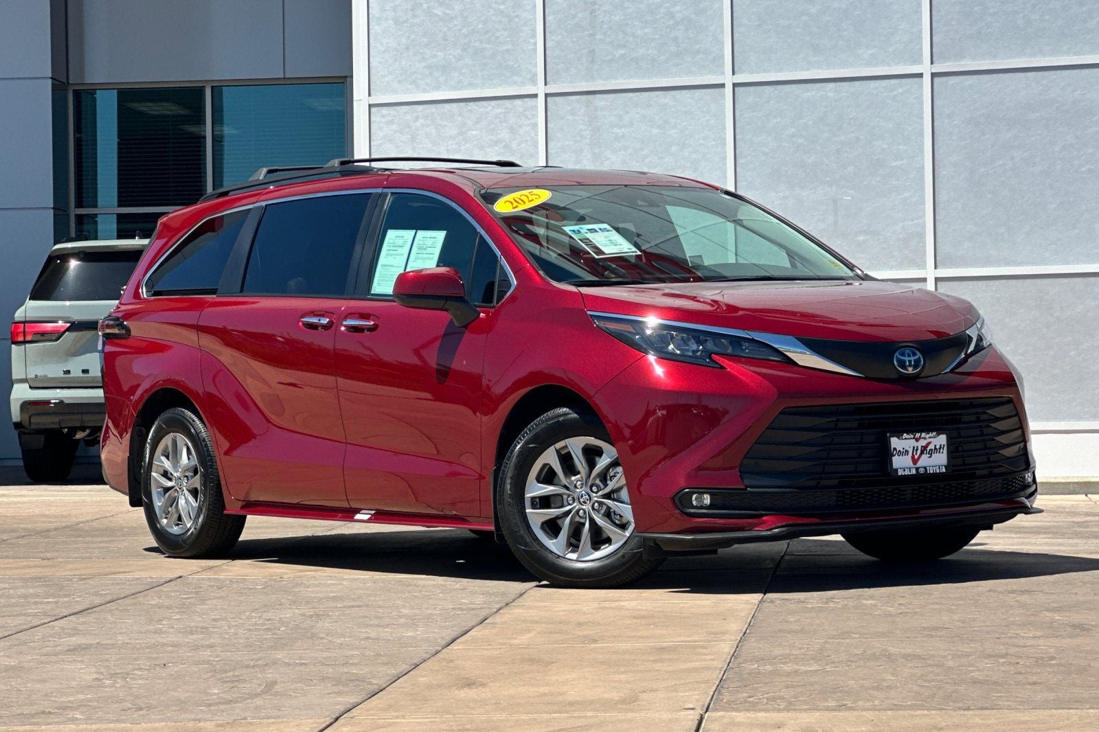 2025 Toyota Sienna XLE 7 Passenger