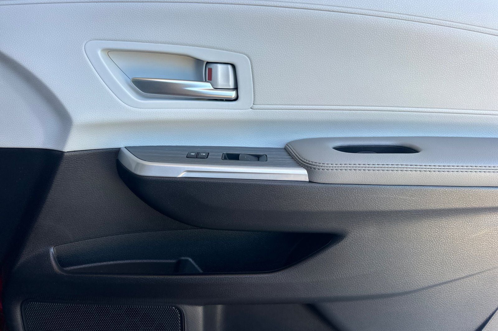 2025 Toyota Sienna XLE 7 Passenger