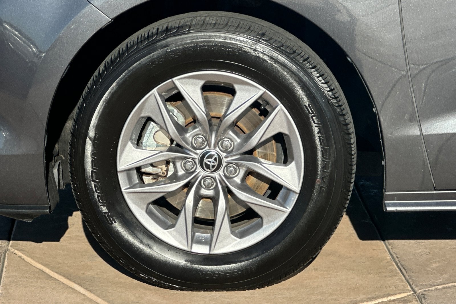 2025 Toyota Sienna XLE 8 Passenger