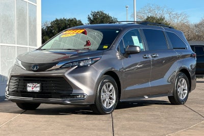 2024 Toyota Sienna XLE 7 Passenger