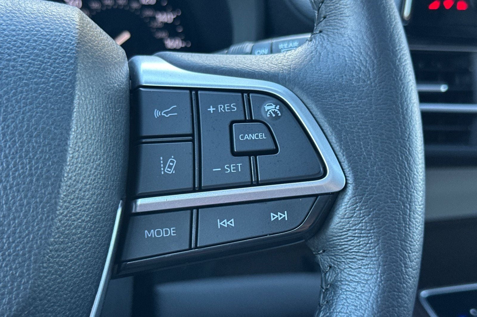 2024 Toyota Sienna XLE 7 Passenger