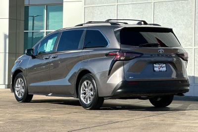 2024 Toyota Sienna XLE 7 Passenger