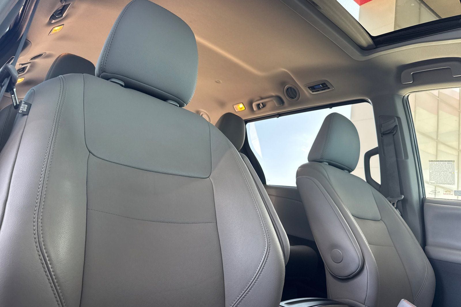 2019 Toyota Sienna XLE 8 Passenger