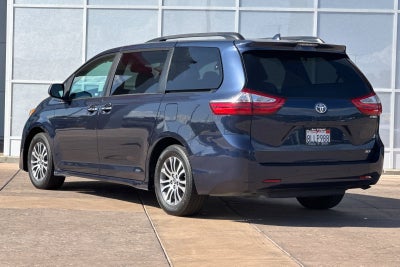 2019 Toyota Sienna XLE 8 Passenger
