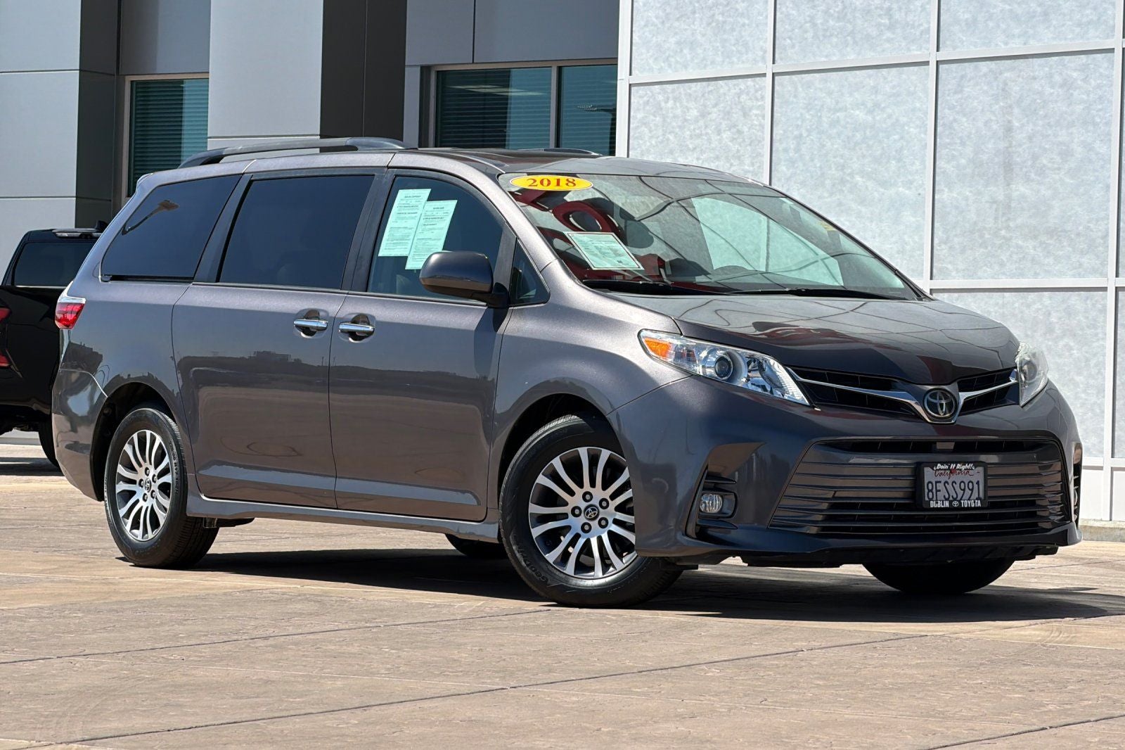 2018 Toyota Sienna XLE 8 Passenger