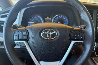 2018 Toyota Sienna XLE 8 Passenger