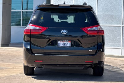 2020 Toyota Sienna XLE 8 Passenger