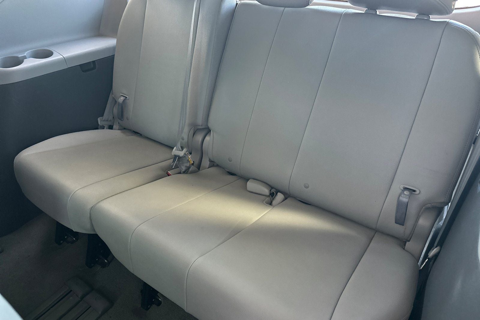 2018 Toyota Sienna XLE 8 Passenger