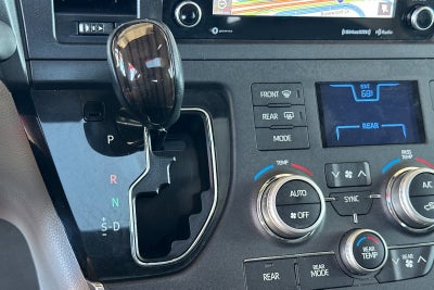 2018 Toyota Sienna XLE 8 Passenger