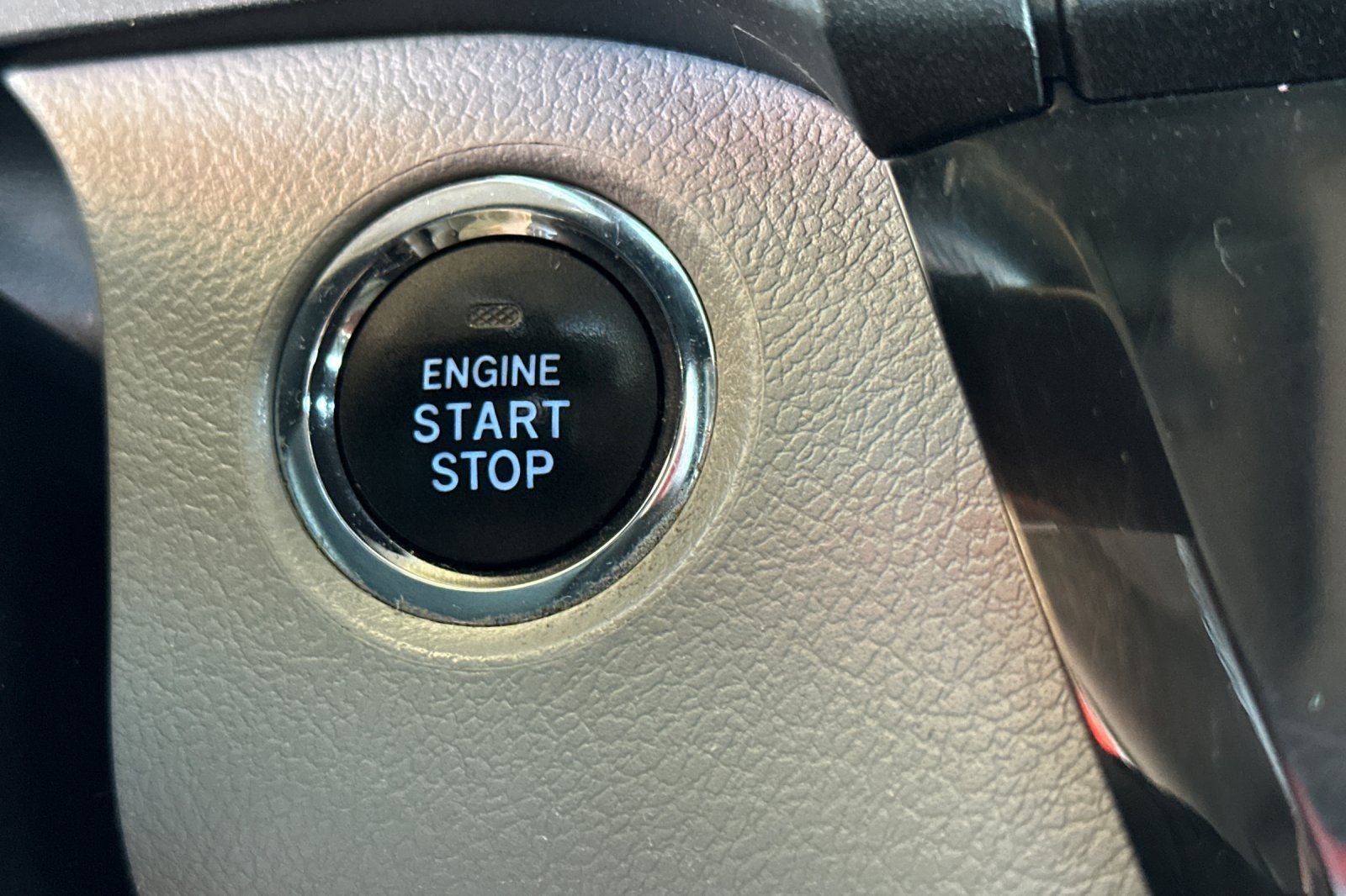 2018 Toyota Sienna XLE 8 Passenger