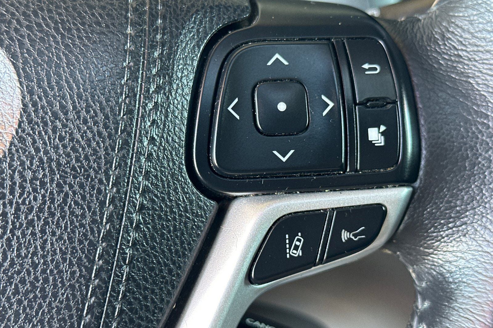 2018 Toyota Sienna XLE 8 Passenger
