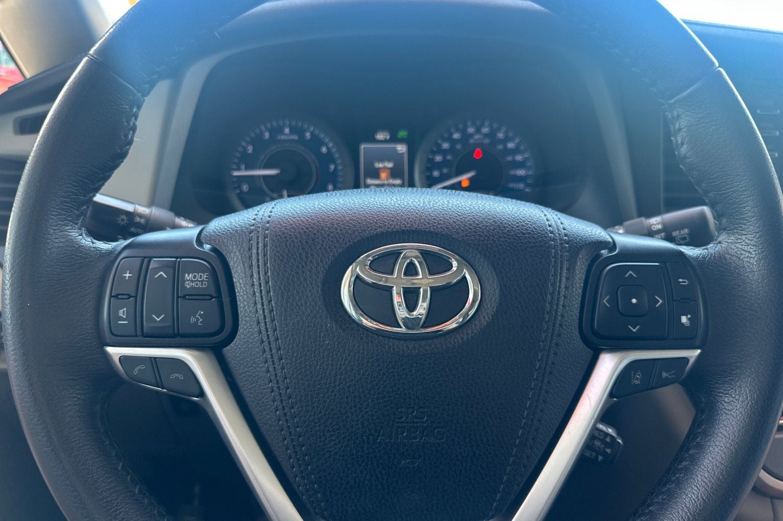 2020 Toyota Sienna XLE 8 Passenger