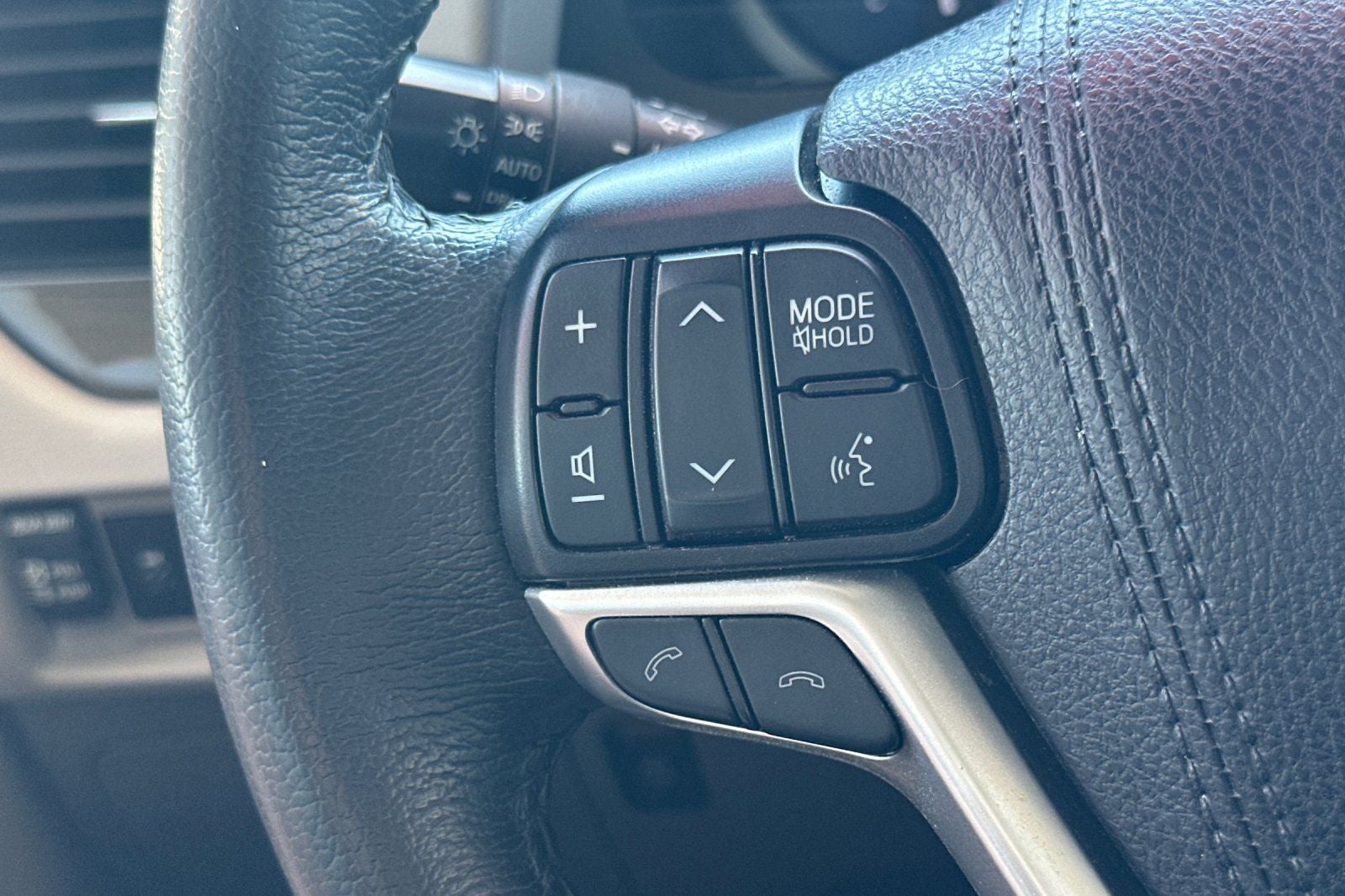 2020 Toyota Sienna XLE 8 Passenger