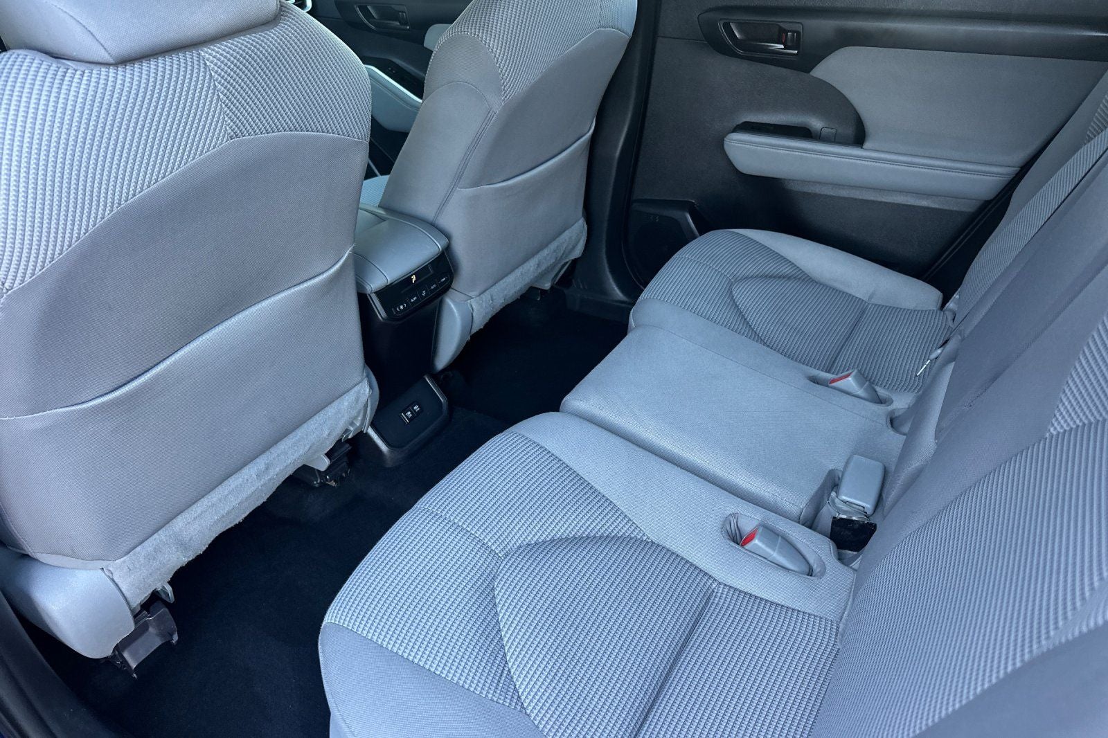 2021 Toyota Highlander Hybrid LE