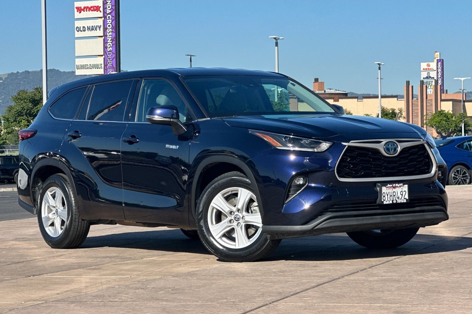 2021 Toyota Highlander Hybrid LE