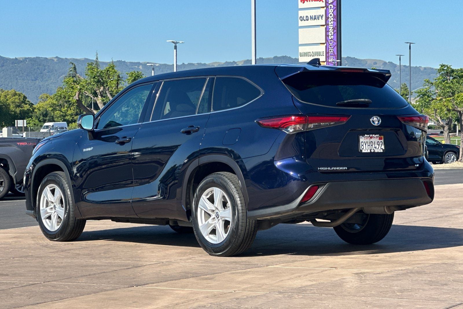 2021 Toyota Highlander Hybrid LE